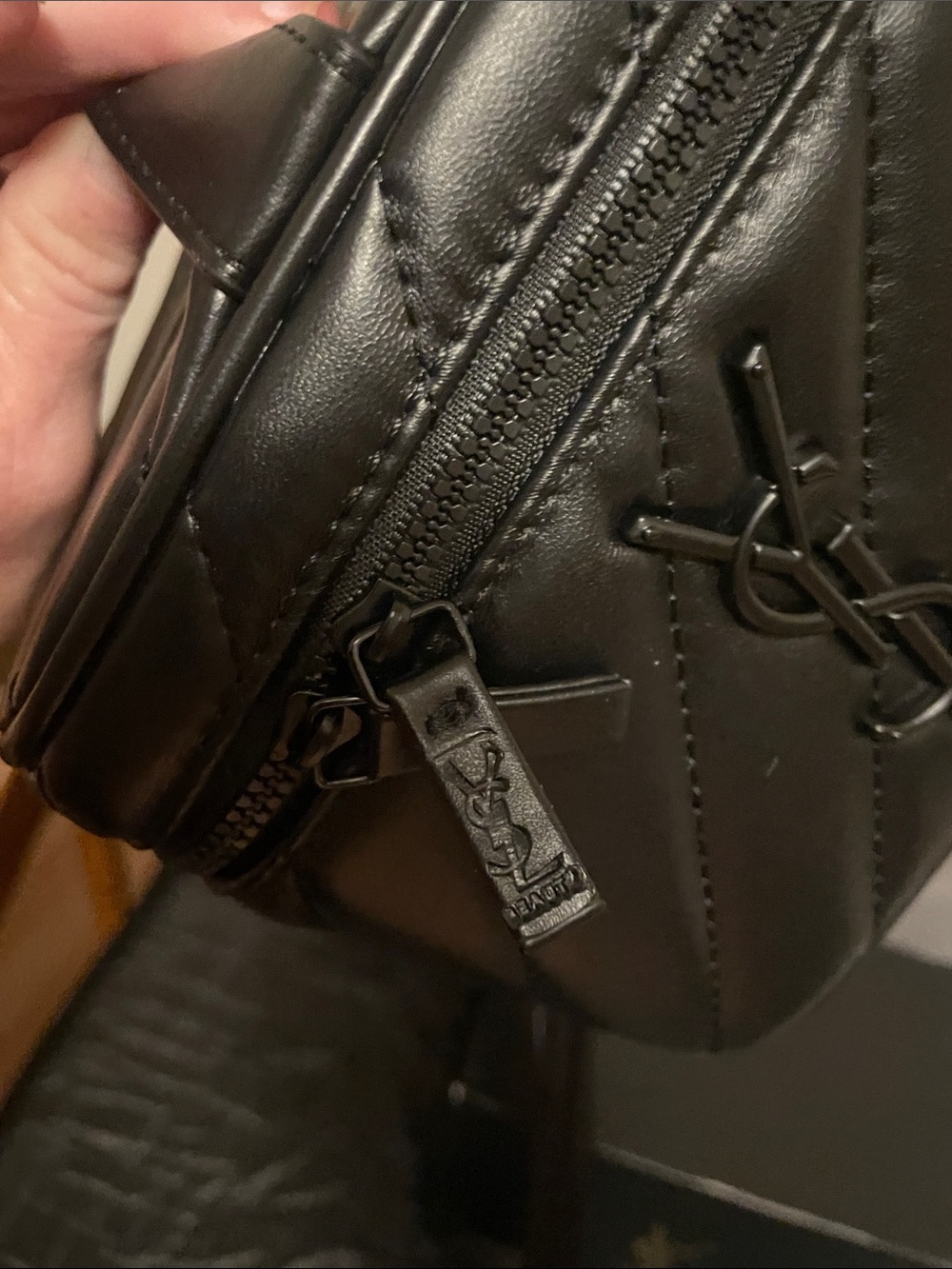 Yves Saint Laurent Black Quilted Leather Vanity Case - Picture 14 of 17